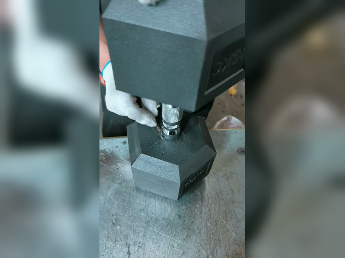 Factory quality check process for hex rubber dumbbells before bulk shipment